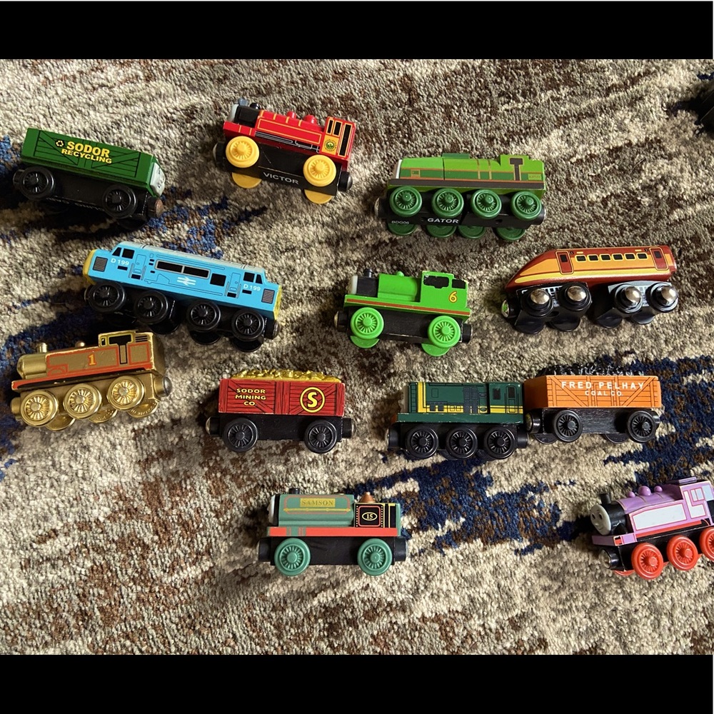 Thomas the train set 12 trains